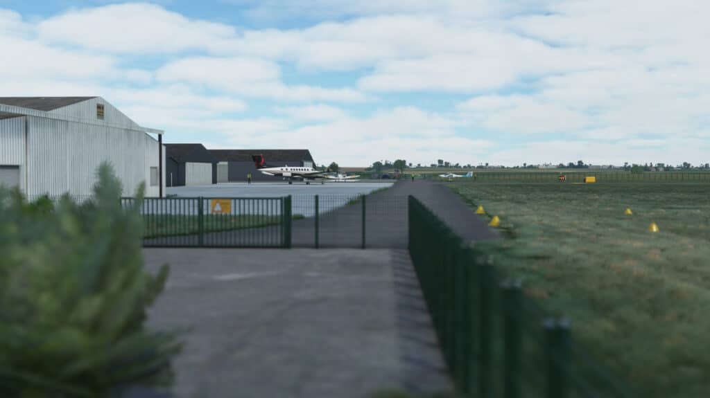 TBLFscenery - LFFK Fontenay-Le-Comte Vendée MSFS